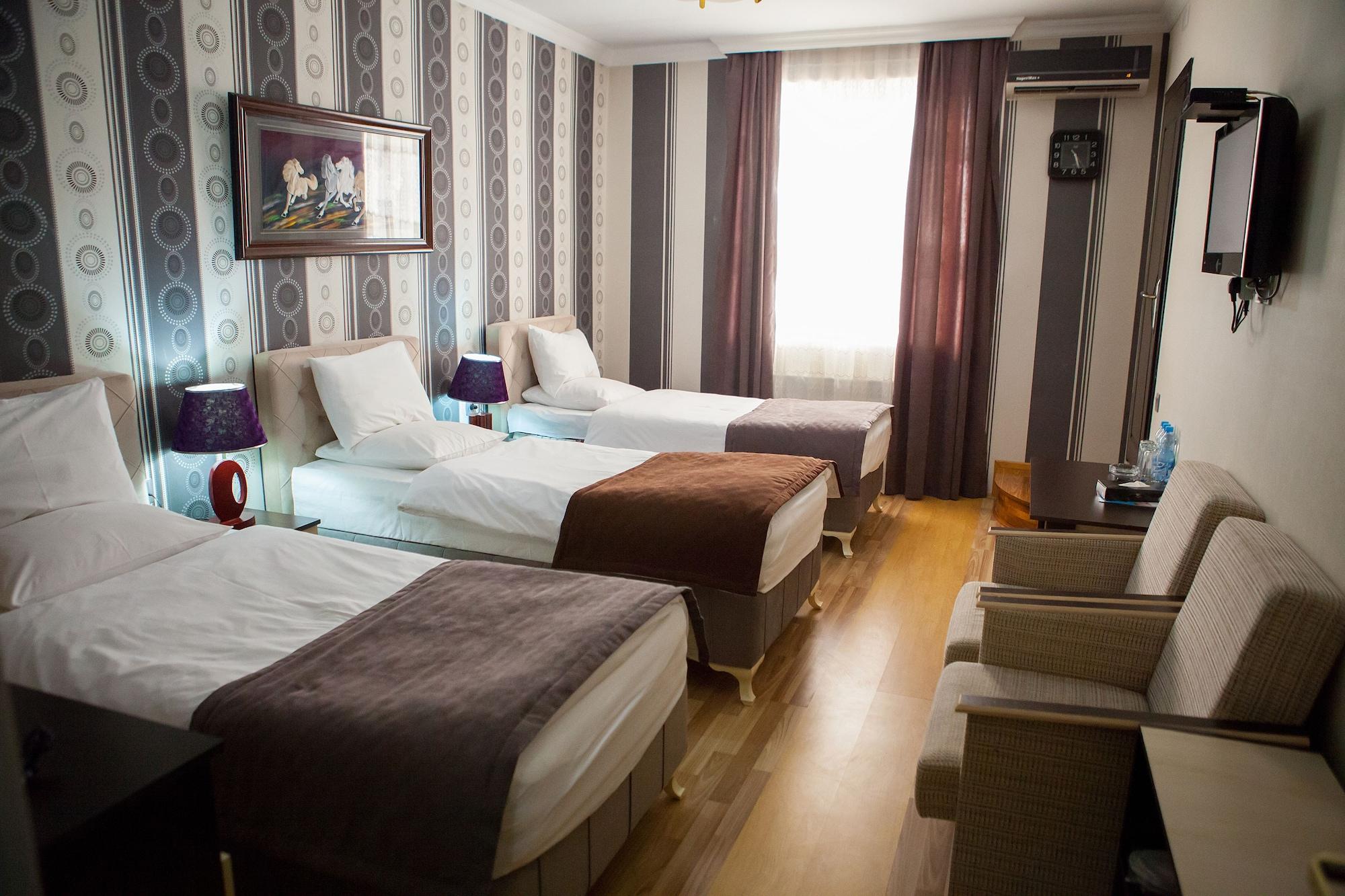 Issam Hotel & Spa Şǝki Εξωτερικό φωτογραφία