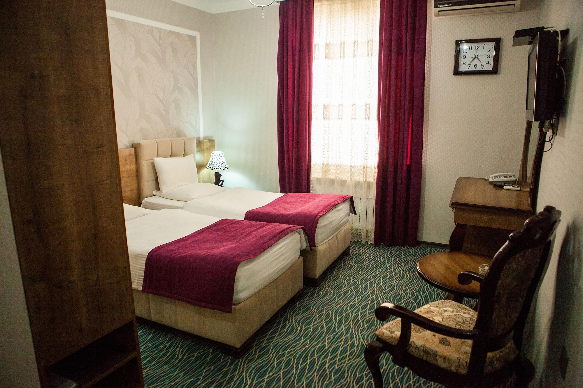 Issam Hotel & Spa Şǝki Εξωτερικό φωτογραφία