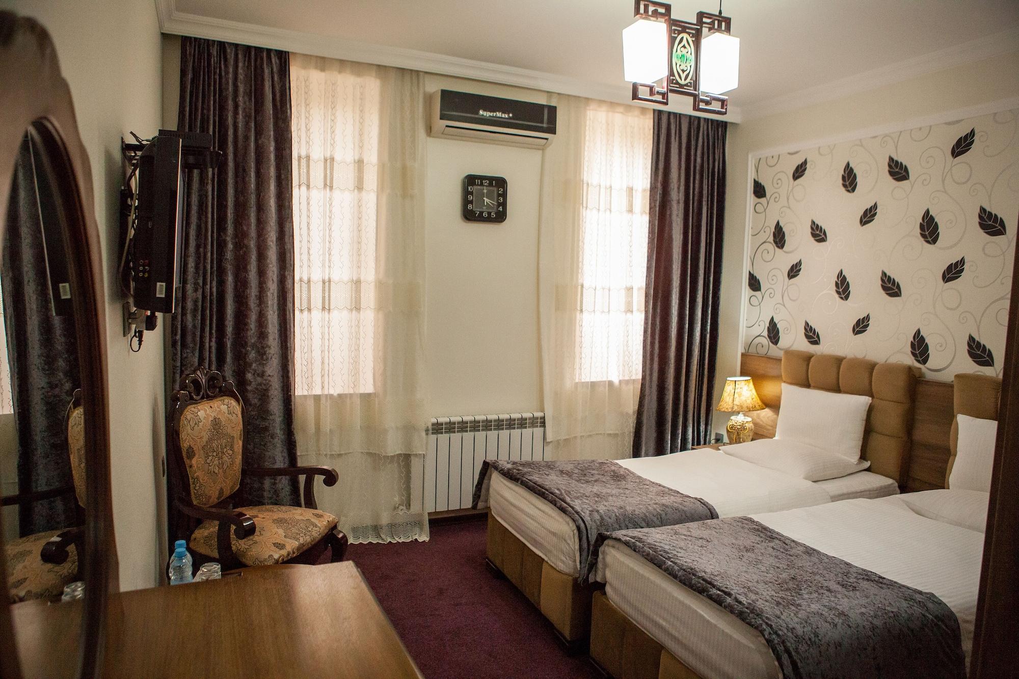 Issam Hotel & Spa Şǝki Εξωτερικό φωτογραφία