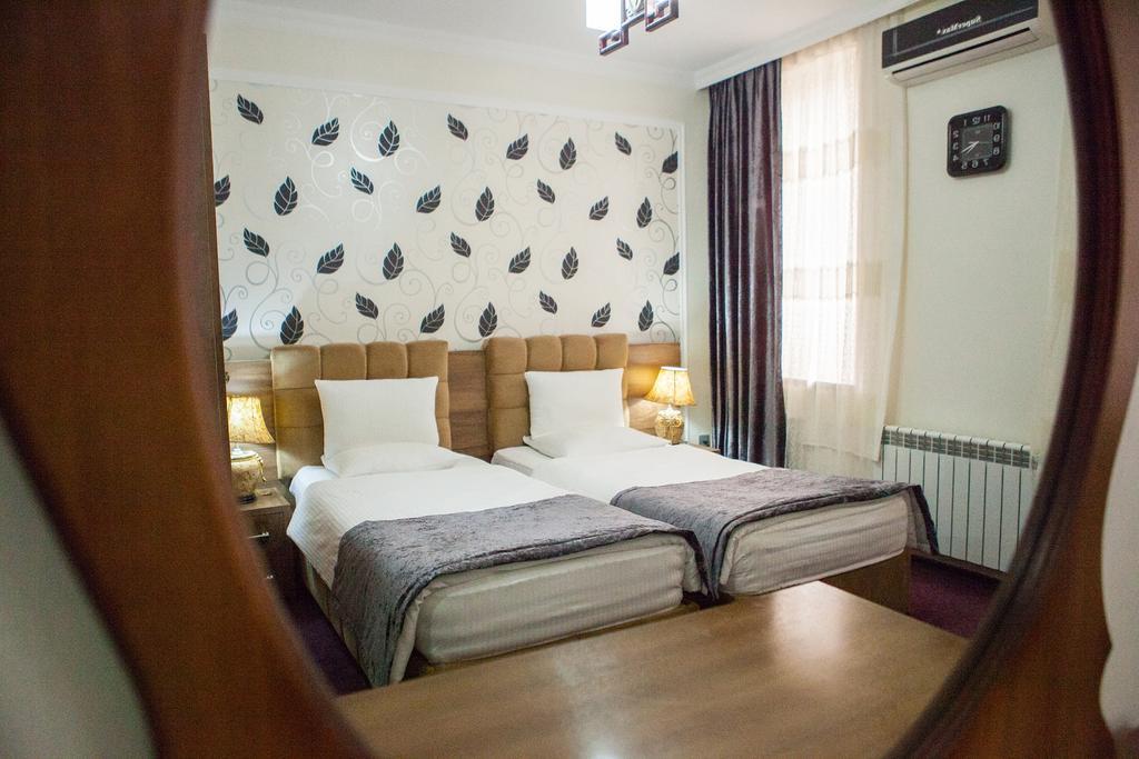 Issam Hotel & Spa Şǝki Εξωτερικό φωτογραφία