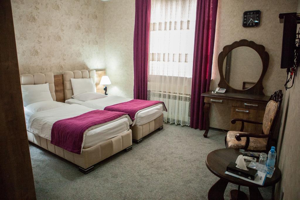 Issam Hotel & Spa Şǝki Εξωτερικό φωτογραφία