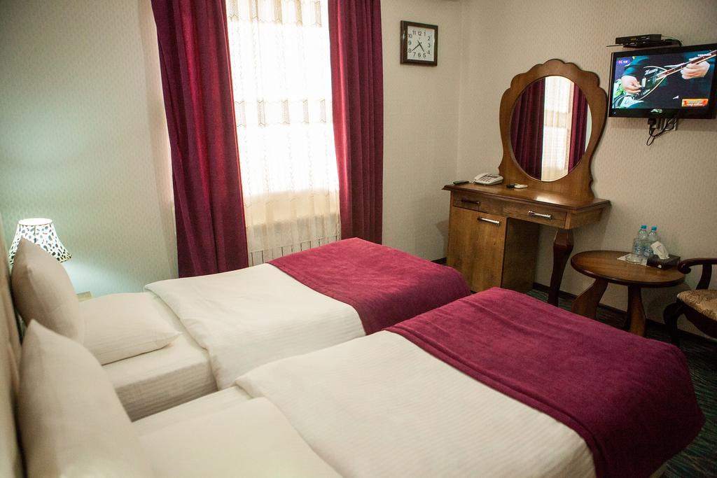 Issam Hotel & Spa Şǝki Εξωτερικό φωτογραφία