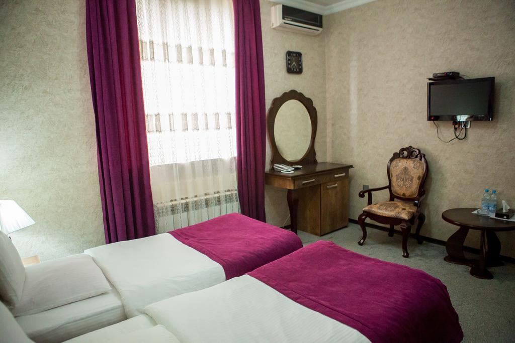 Issam Hotel & Spa Şǝki Εξωτερικό φωτογραφία