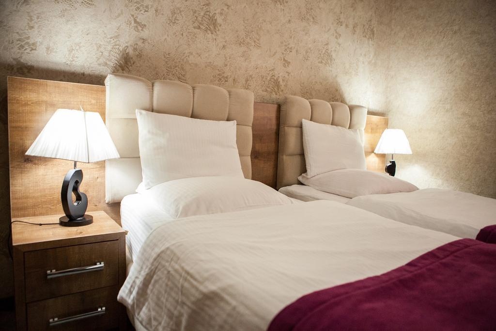 Issam Hotel & Spa Şǝki Εξωτερικό φωτογραφία