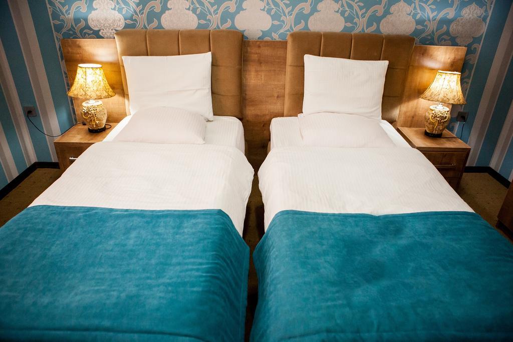 Issam Hotel & Spa Şǝki Εξωτερικό φωτογραφία