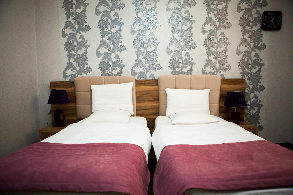 Issam Hotel & Spa Şǝki Εξωτερικό φωτογραφία