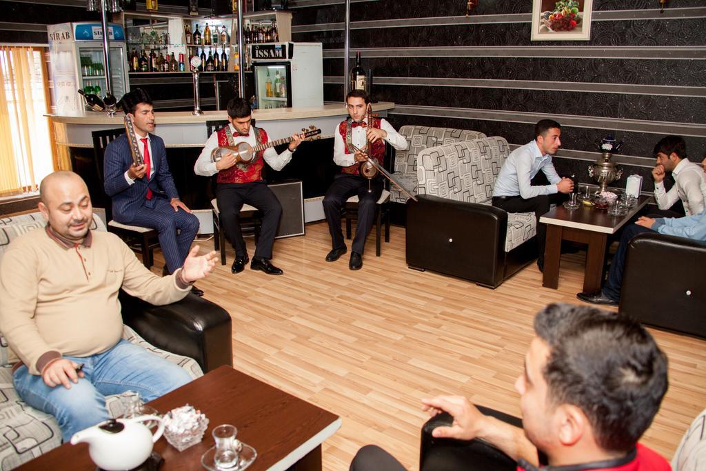 Issam Hotel & Spa Şǝki Εξωτερικό φωτογραφία