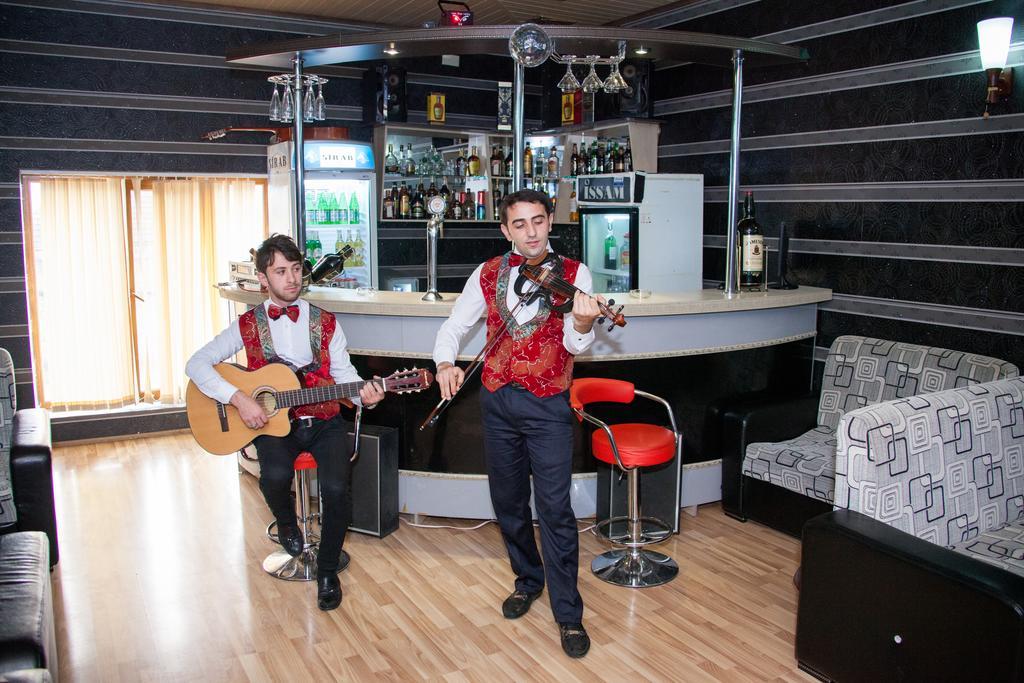 Issam Hotel & Spa Şǝki Εξωτερικό φωτογραφία